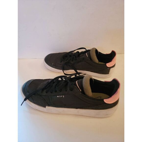 Nike Drop-Type N354 Men\'s Black/Pink Zinnias Lace Up Tennis Shoes Size 10